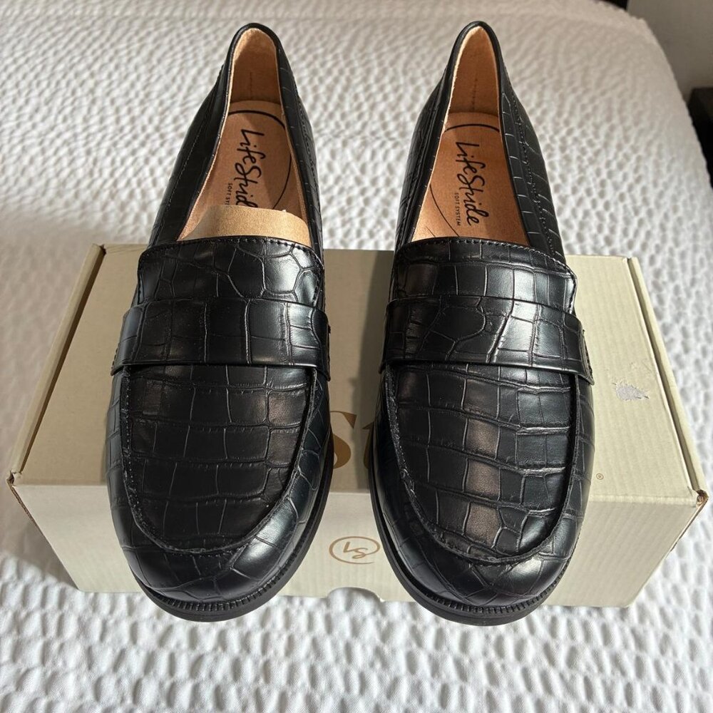 LifeStride Sonoma Gator Loafers Size 7